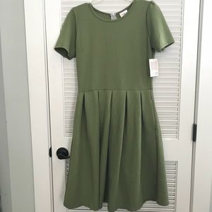 LulaRoe Large Amelia (NWT)